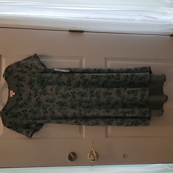 NWT LulaRoe Disney Mickey Mouse Carley Size XS and S - Picture 1 of 5